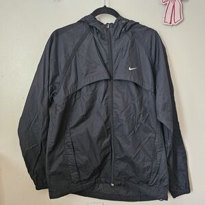 Nike Men's Black Woven Windrunner Windbreaker Jacket